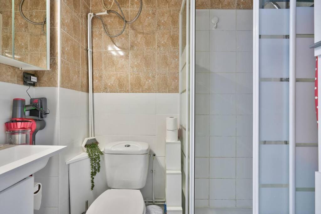 Magnificent Studio Near Paris Clichy Ngoại thất bức ảnh
