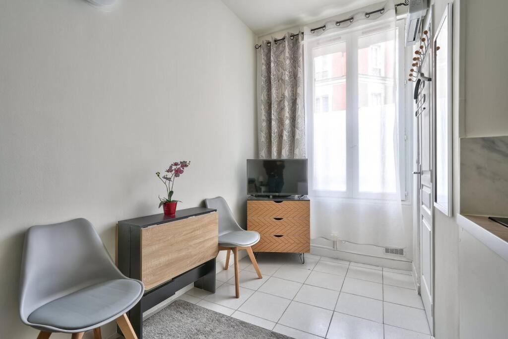 Magnificent Studio Near Paris Clichy Ngoại thất bức ảnh
